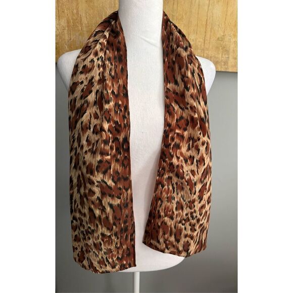 Animal Print Lightweight Scarf - Picture 7 of 8